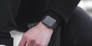 Apple Watch Series 11 (2025): Does It Live Up to the Hype? - Cover Image