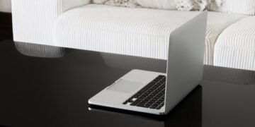 Unbiased Review: The 2025 MacBook Air M4 - Is It Worth It? - Cover Image