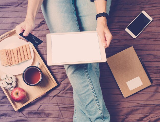 Smart Choices: Using Buying Guides for Subscription Services